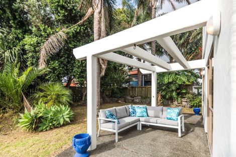 Photo of property in 6 Shepherds Road, Papakura, 2110