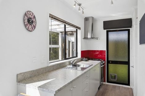 Photo of property in 22 Atarau Grove, Paraparaumu, 5032