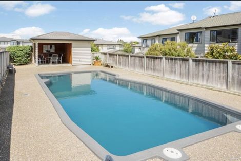 Photo of property in 38/22 Northcross Drive, Oteha, Auckland, 0632