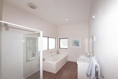 Photo of property in 23a Gifford Grove, Churton Park, Wellington, 6037