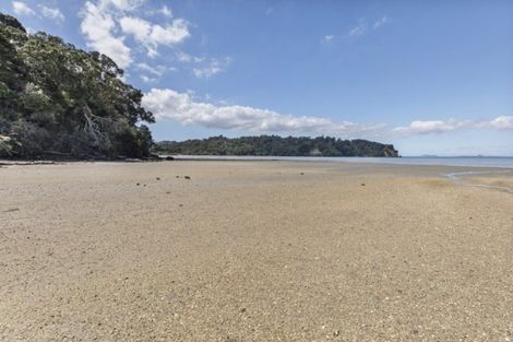 Photo of property in 37 Western Road, Laingholm, Auckland, 0604