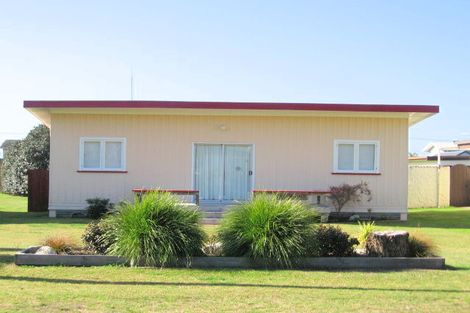 Photo of property in 79 Riverview Road, Cooks Beach, Whitianga, 3591