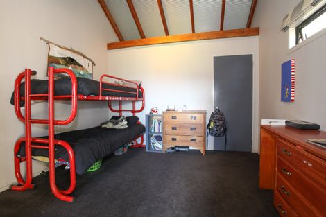 Photo of property in 72 Maungatawhiri Road, Raglan, 3295