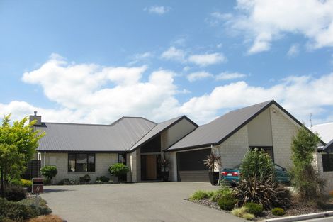 Photo of property in 4 Evergreen Place, Parklands, Christchurch, 8083