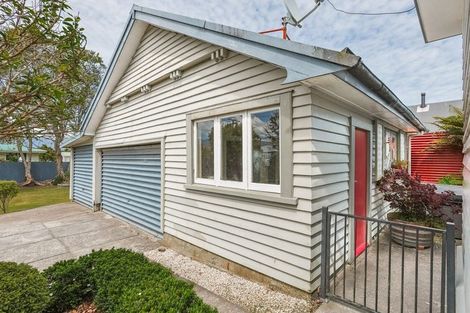 Photo of property in 22 Queen Street, Westport, 7825