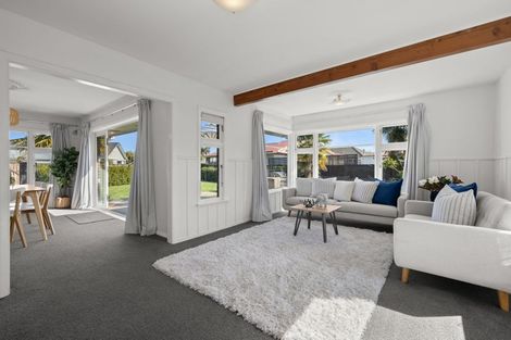 Photo of property in 27 Barclay Place, Burwood, Christchurch, 8061