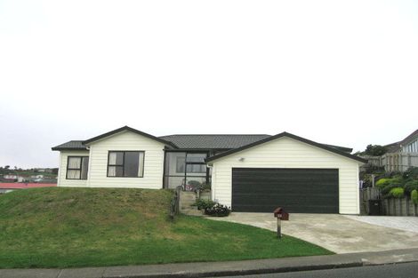Photo of property in 86 Baylands Drive, Newlands, Wellington, 6037