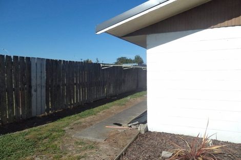Photo of property in 2/7 Cameron Street, Papakura, 2110