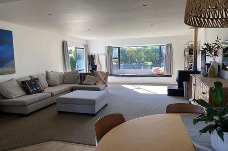 Photo of property in 14 Upham Street, Havelock North, 4130