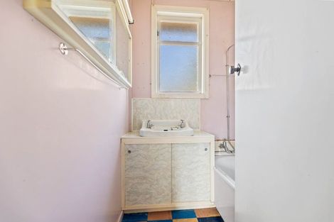 Photo of property in 251 Balmoral Drive, Tokoroa, 3420