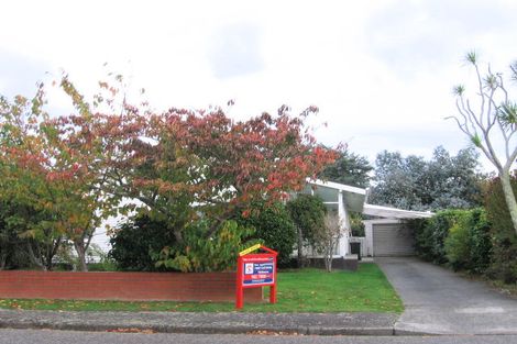 Photo of property in 12 Rawene Street, Waikanae, 5036