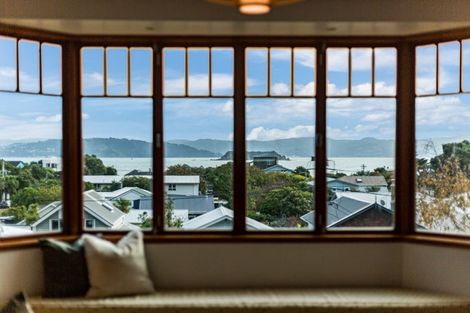 Photo of property in 335 Muritai Road, Eastbourne, Lower Hutt, 5013