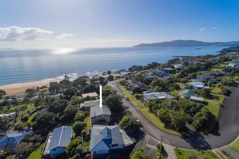 Photo of property in 5 Seaview Road, Cable Bay, 0420