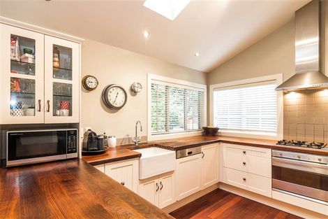 Photo of property in 104 Gillies Avenue, Taupo, 3330
