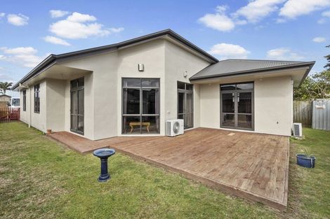 Photo of property in 14 Thistlewood Avenue, Hamilton East, Hamilton, 3216