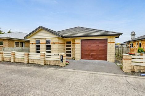 Photo of property in 28 Princes Street, Hawera, 4610