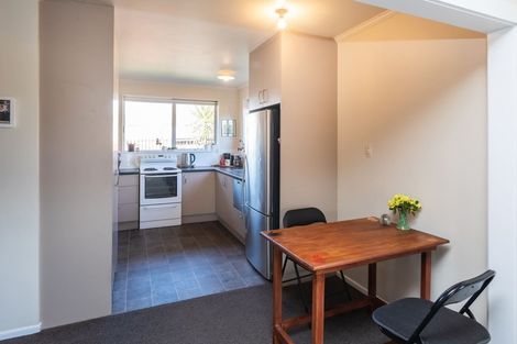 Photo of property in 1/11 Esher Place, Saint Martins, Christchurch, 8022
