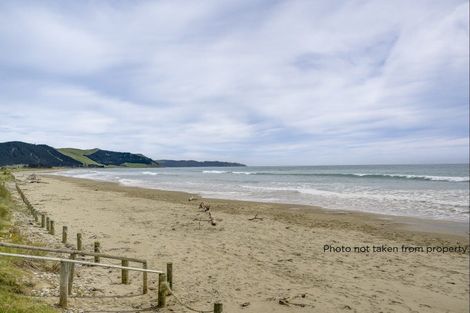 Photo of property in 100 Harper Road, Waimarama, 4294