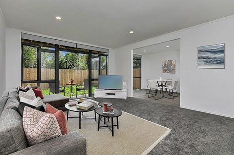 Photo of property in 1/3 Erewhon Place, Birkdale, Auckland, 0626