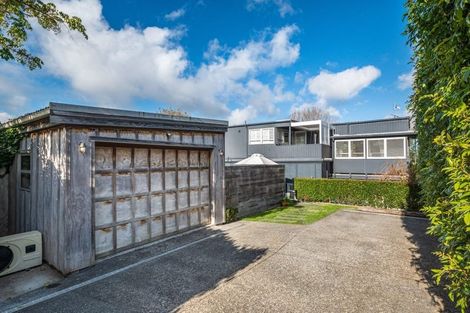 Photo of property in 2/13 Waitemata Road, Hauraki, Auckland, 0622