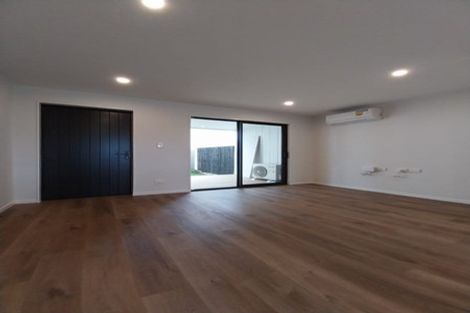 Photo of property in 10 Whai Hua Lane, Mangere Bridge, Auckland, 2022