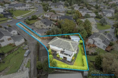 Photo of property in 1/40 Kingsclere Place, Goodwood Heights, Auckland, 2105