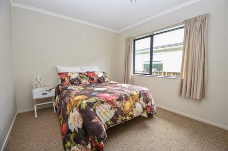 Photo of property in 24 Rexwood Street, Carterton, 5713