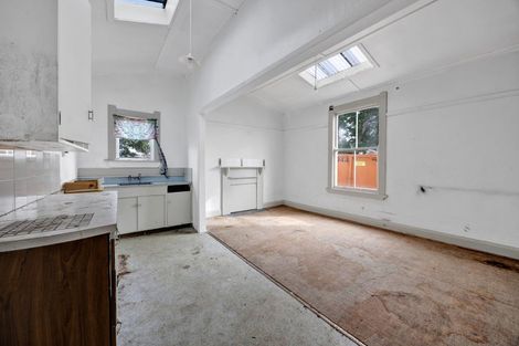 Photo of property in 15 Cornwall Street, Eltham, 4322