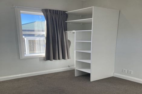 Photo of property in 17 Queens Drive, Kilbirnie, Wellington, 6022