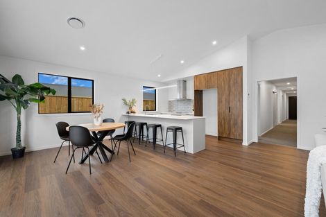 Photo of property in 15 Woolshed Road, Jacks Point, Queenstown, 9371