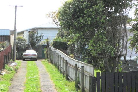 Photo of property in 10 Hughson Street, Waitara, 4320