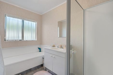 Photo of property in 30 Caversham Drive, Rototuna, Hamilton, 3210