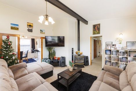 Photo of property in 6 Paradise Place, Milson, Palmerston North, 4414