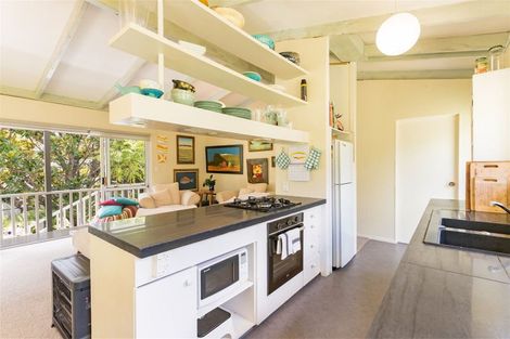 Photo of property in 22 Yorke Road, Haruru, 0204