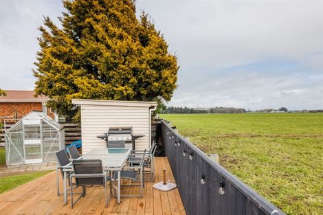 Photo of property in 10 Peters Avenue, Cloverlea, Palmerston North, 4412