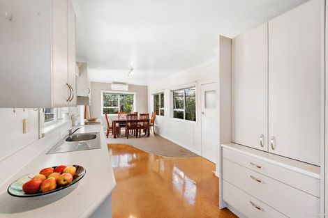 Photo of property in 30 Devon Road, Bucklands Beach, Auckland, 2012