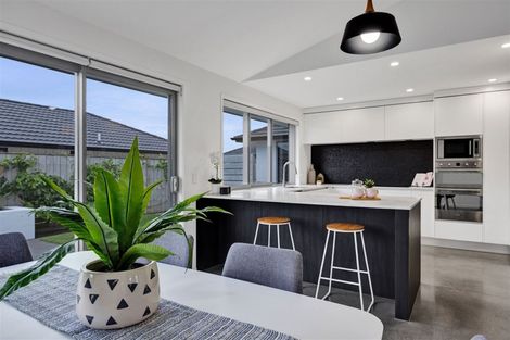 Photo of property in 22 Keene Drive, Bell Block, New Plymouth, 4312