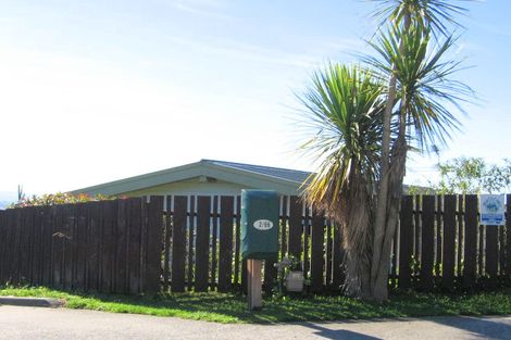 Photo of property in 62 Nalanda Crescent, Broadmeadows, Wellington, 6035