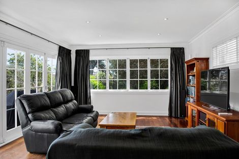 Photo of property in 18 Bulteel Street, New Plymouth, 4310