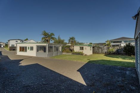 Photo of property in 196 Cook Drive, Whitianga, 3510