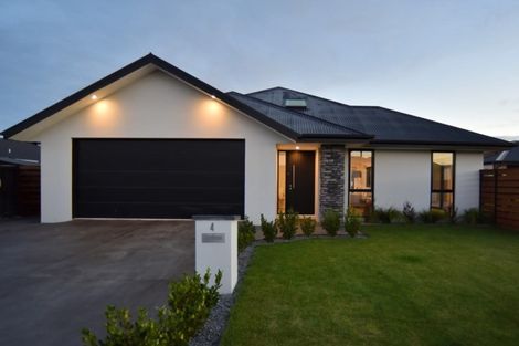 Photo of property in 4 Wairepo Close, Rangiora, 7400