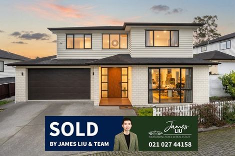 Photo of property in 19a Northcross Drive, Oteha, Auckland, 0632