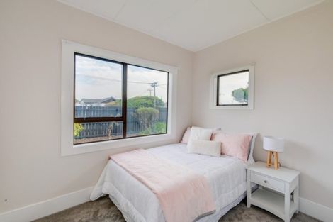Photo of property in 20 Effingham Street, North New Brighton, Christchurch, 8083