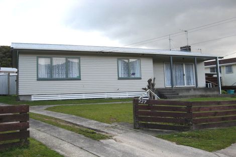 Photo of property in 227 Wellington Road, Wainuiomata, Lower Hutt, 5014