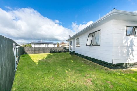 Photo of property in 18a Pringle Place, Nawton, Hamilton, 3200