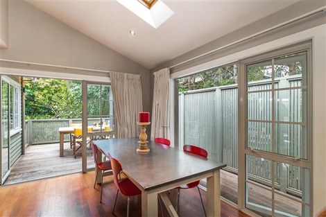 Photo of property in 104 Gillies Avenue, Taupo, 3330