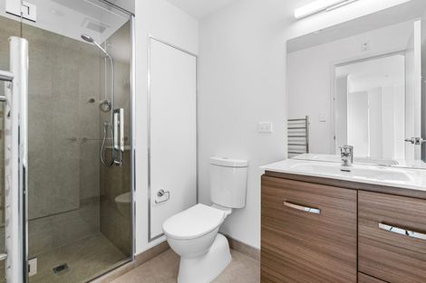 Photo of property in 5c/30 Westward Ho, Glen Eden, Auckland, 0602