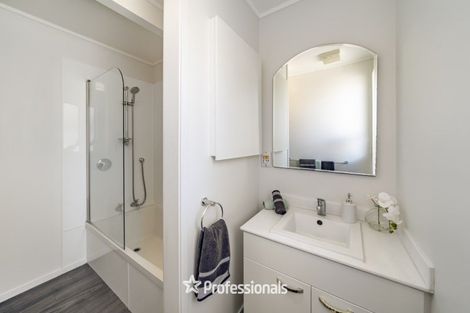 Photo of property in 22 Elizabeth Street, Moera, Lower Hutt, 5010