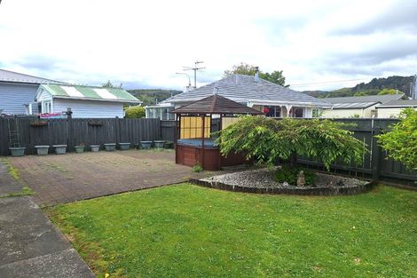 Photo of property in 5 Brown Street, Wallaceville, Upper Hutt, 5018