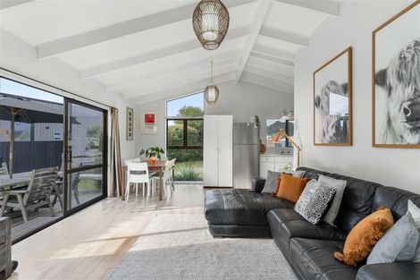 Photo of property in 113 Weka Street, Whangamata, 3620